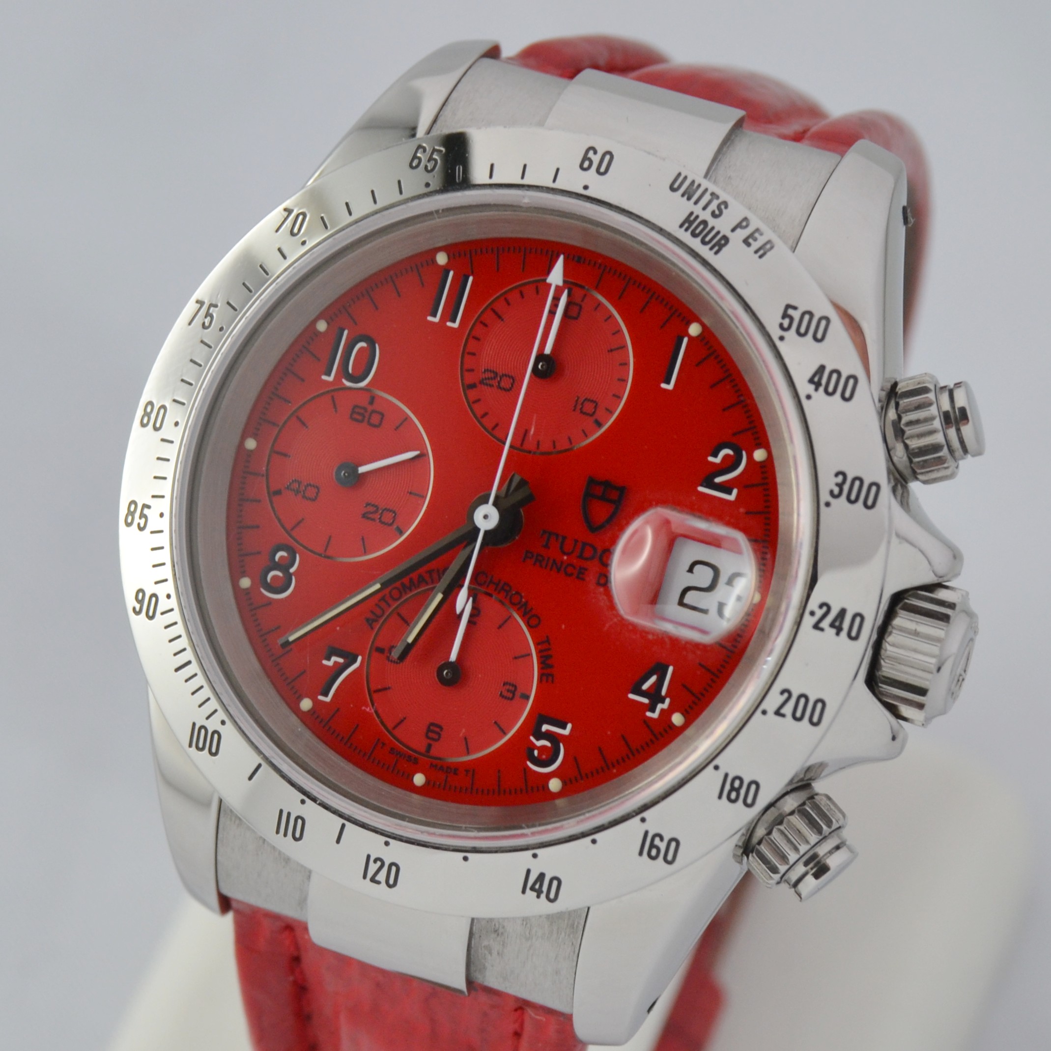 Foto /public/fotogallery/A-tudor-chrono-rosso-(2).JPG