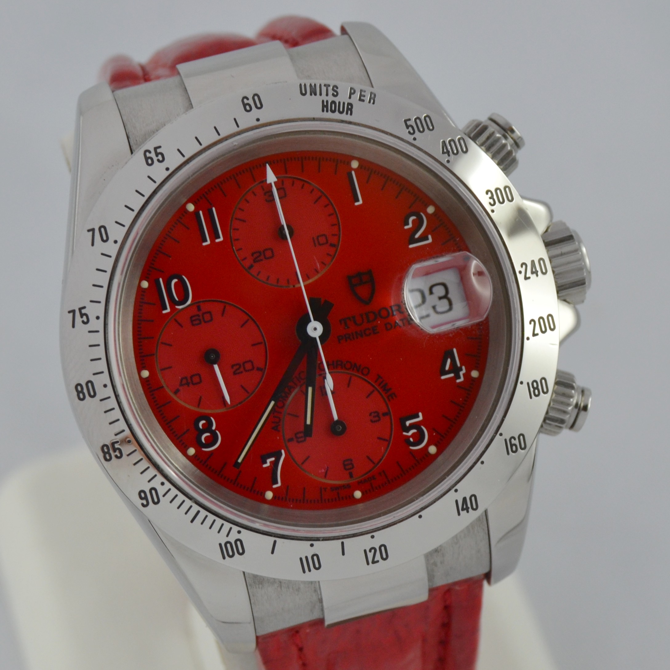 Foto /public/fotogallery/A-tudor-chrono-rosso-(3).JPG