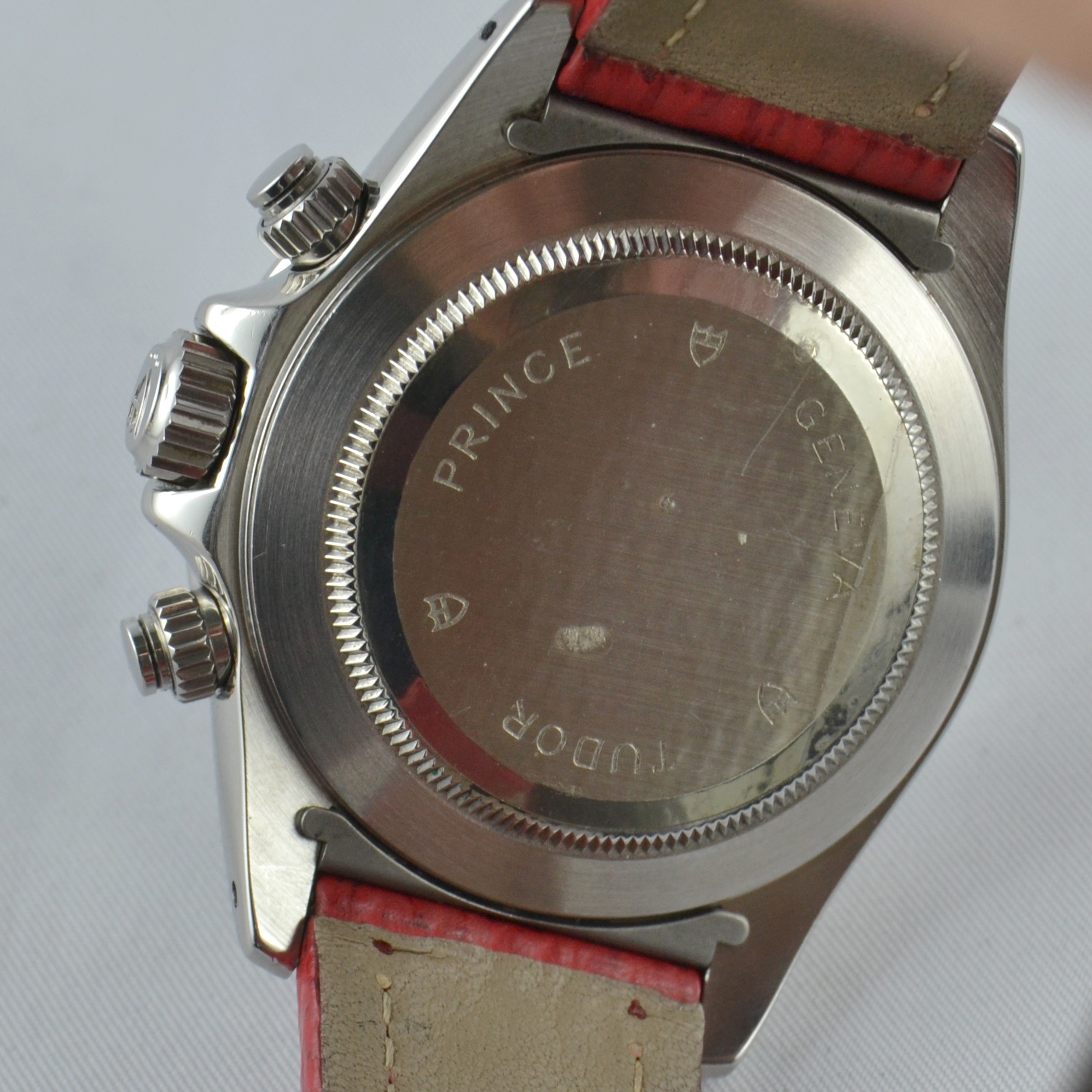 Foto /public/fotogallery/A-tudor-chrono-rosso-(7).JPG