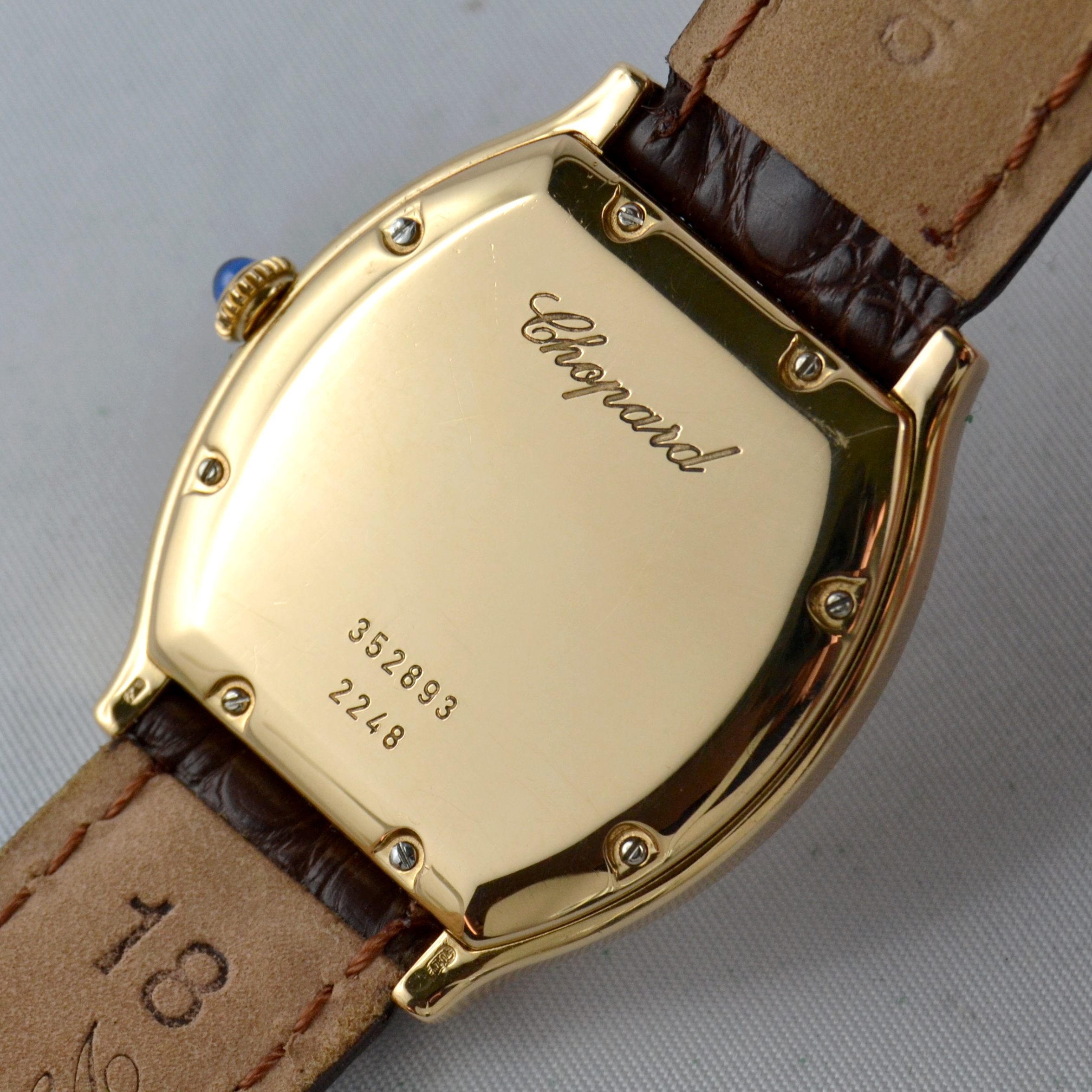 Foto /public/fotogallery/Chopard-Power-Reserve-Tonneau-(5).JPG