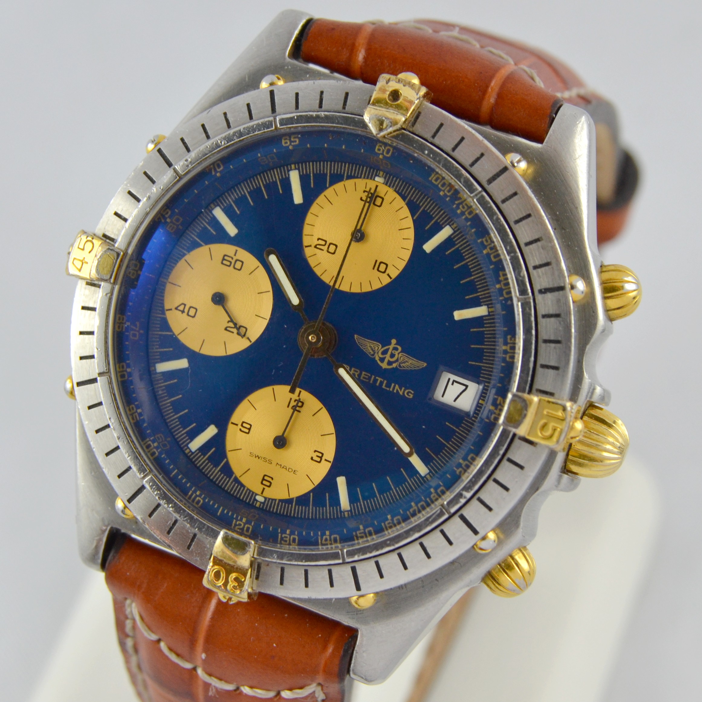 Foto /public/fotogallery/a-Breitling-chronomat-blu-prim-a-serie-(2).JPG