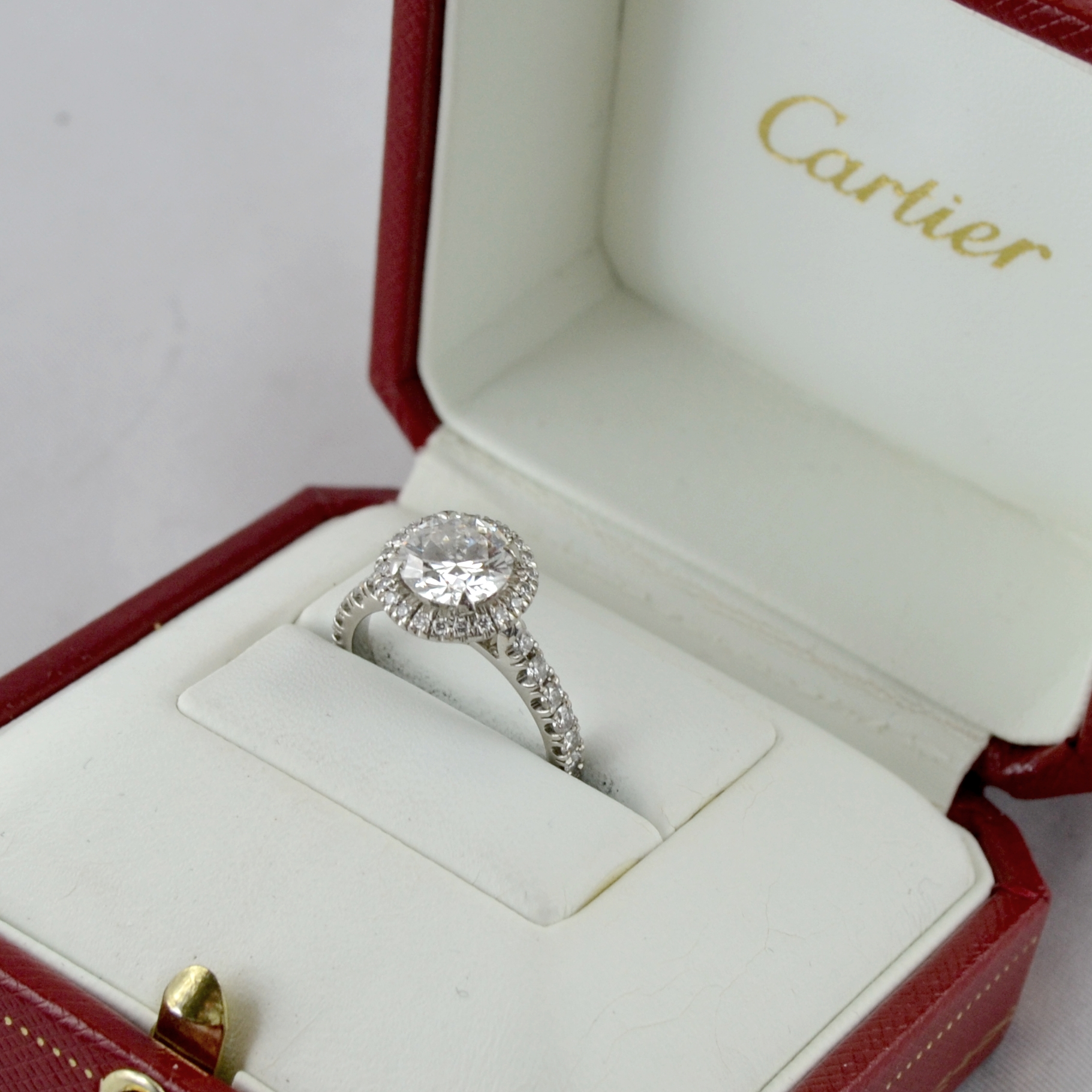 Foto /public/fotogallery/a-anello-cartier-solitario-1e38-(2).JPG